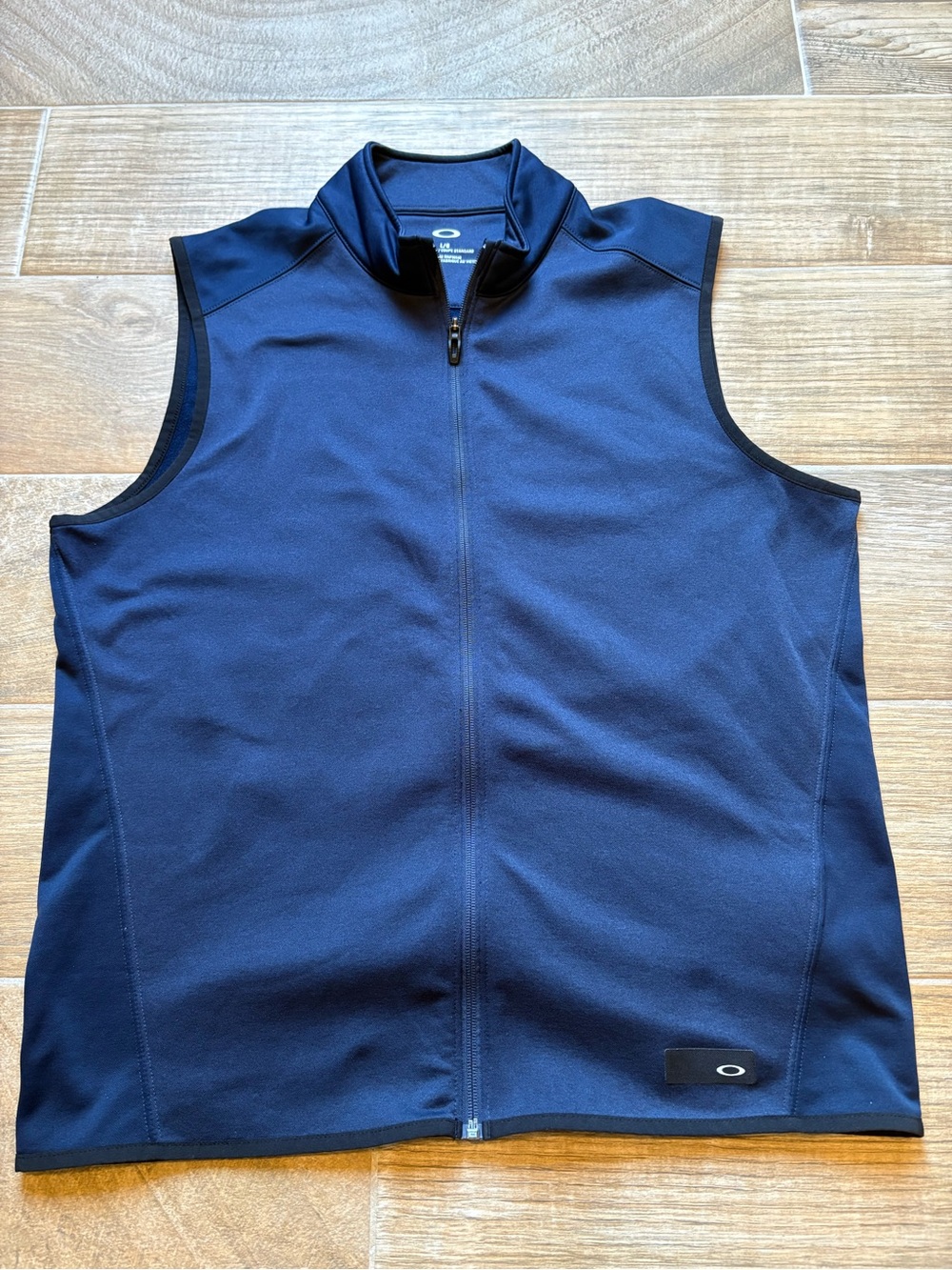 Oakley Men's Navy Blue Full-Zip Sleeveless Golf Vest